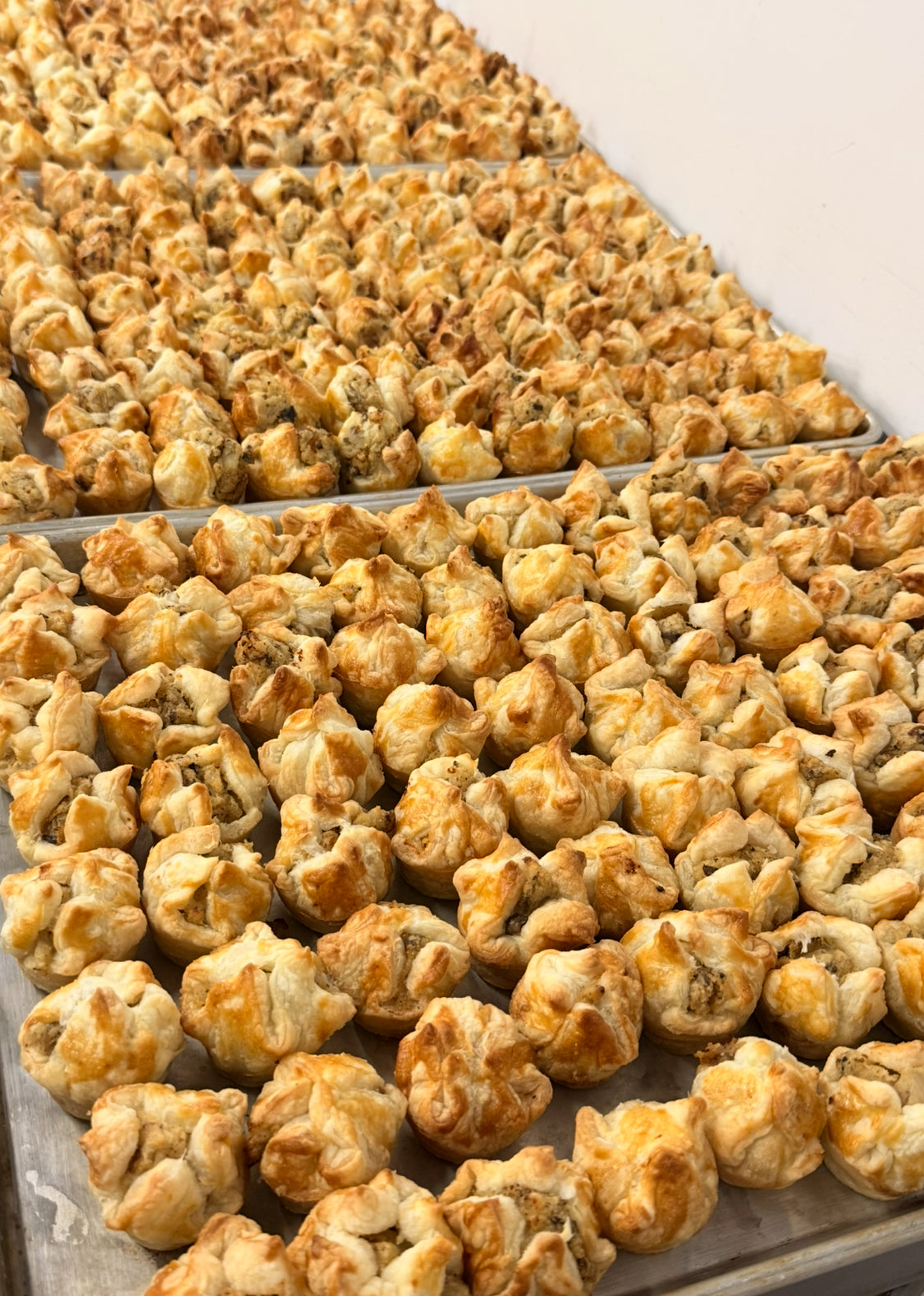 Mini-knishes de pommes de terre de HB